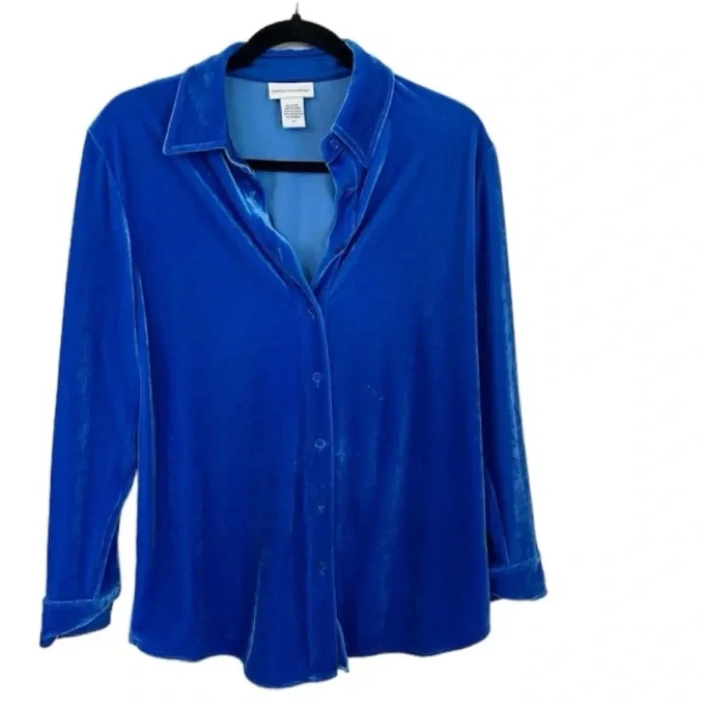 Soft Surroundings Women’s Long Sleeve Blue Button Up Velveteen Top Sz PS GUC